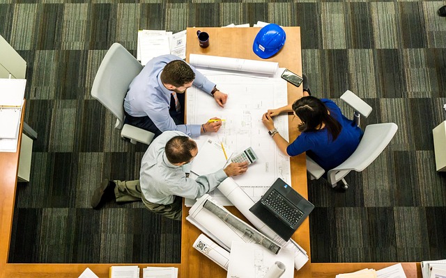 LinkedIn Profile Tips for Landing a Job Abroad as an Engineer